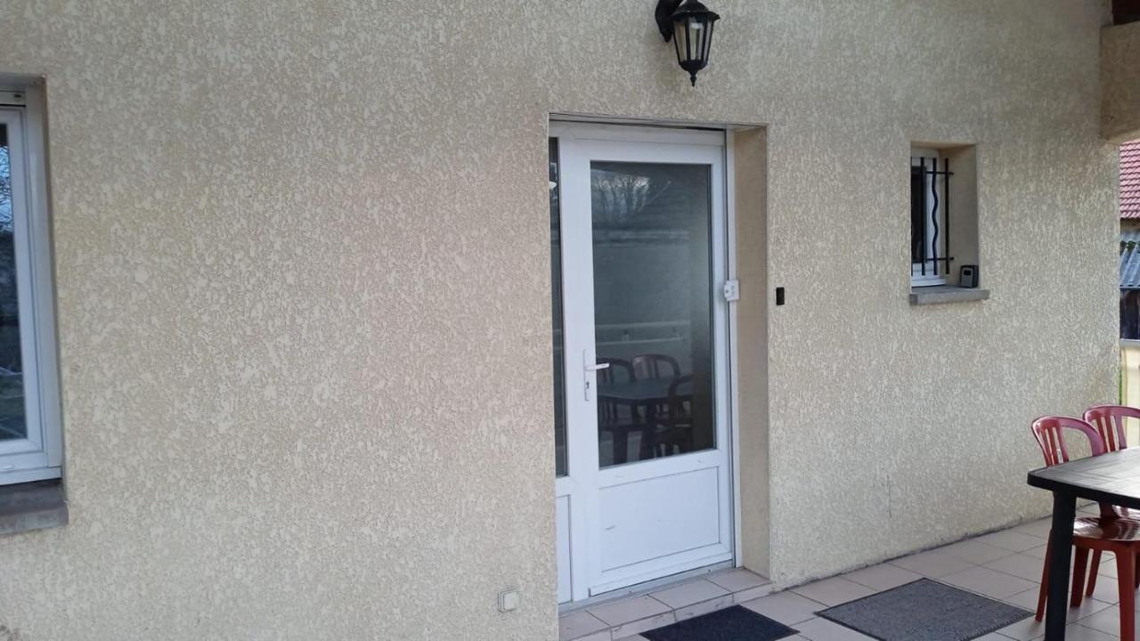 Appartement Dans Notre Maison Domessin 外观 照片