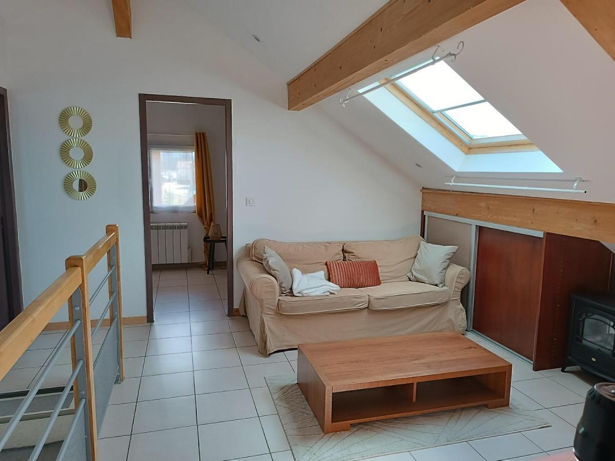 Appartement Dans Notre Maison Domessin 外观 照片